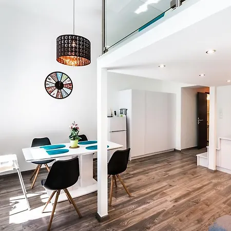 Bpr Szondi Cozy Апартаменты